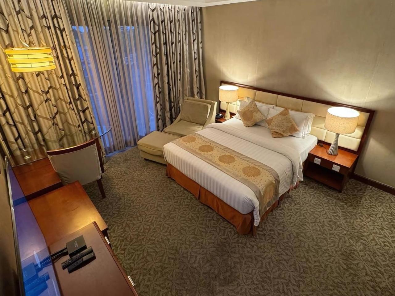 The Avenue Plaza Hotel Naga  Exterior foto